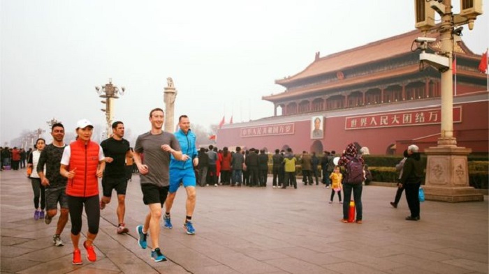 Chinese Facebook users criticise Mark Zuckerburg`s smog jog